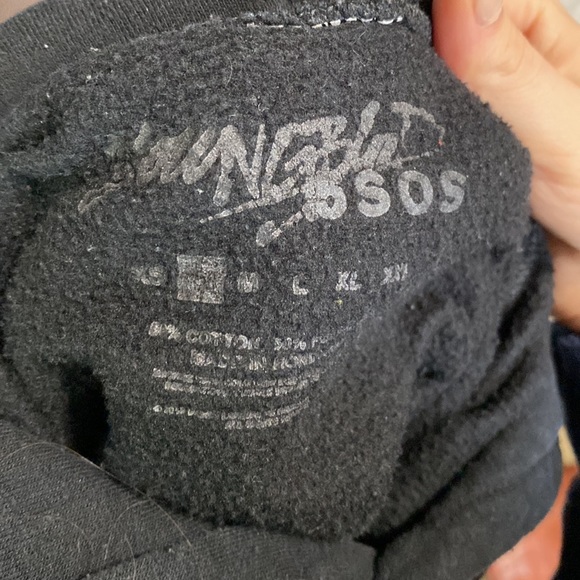 5SOS Meet You There Tour Merch Hoodie (2018) - Picture 9 of 10